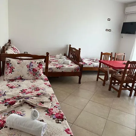 Armela Ξενοδοχείο με διαμερίσματα *